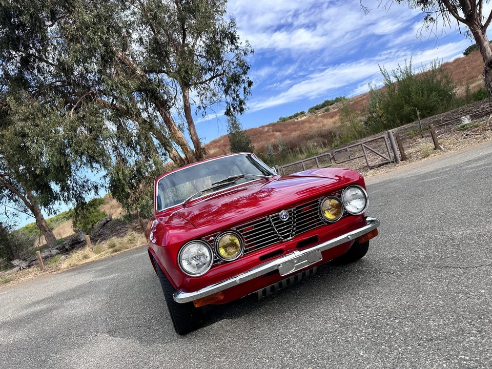 1974 Alfa Romeo 2000 GT Veloce - Image 10 of 31