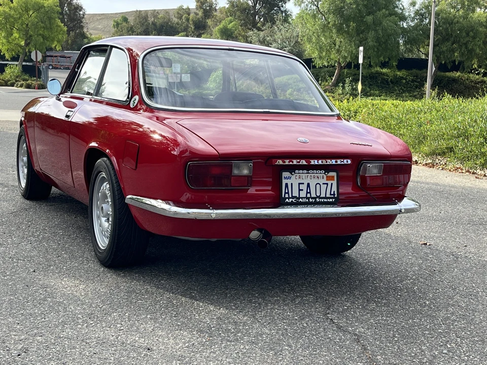 1974 Alfa Romeo 2000 GT Veloce - Image 22 of 31
