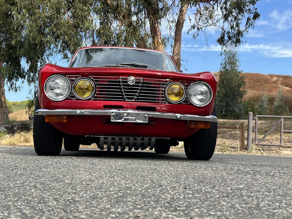 1974 Alfa Romeo 2000 GT Veloce - Image 9 of 31