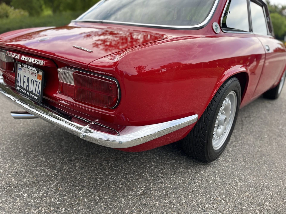 1974 Alfa Romeo 2000 GT Veloce - Image 31 of 31