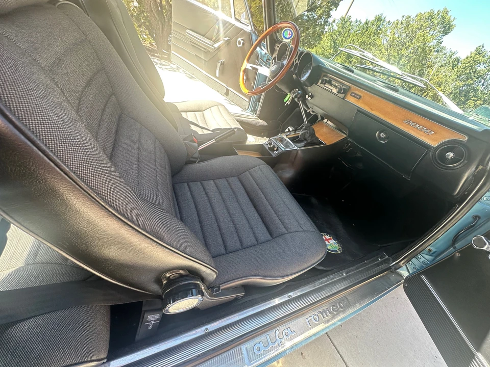 1974 Alfa Romeo 2000 GT Veloce - Image 20 of 31
