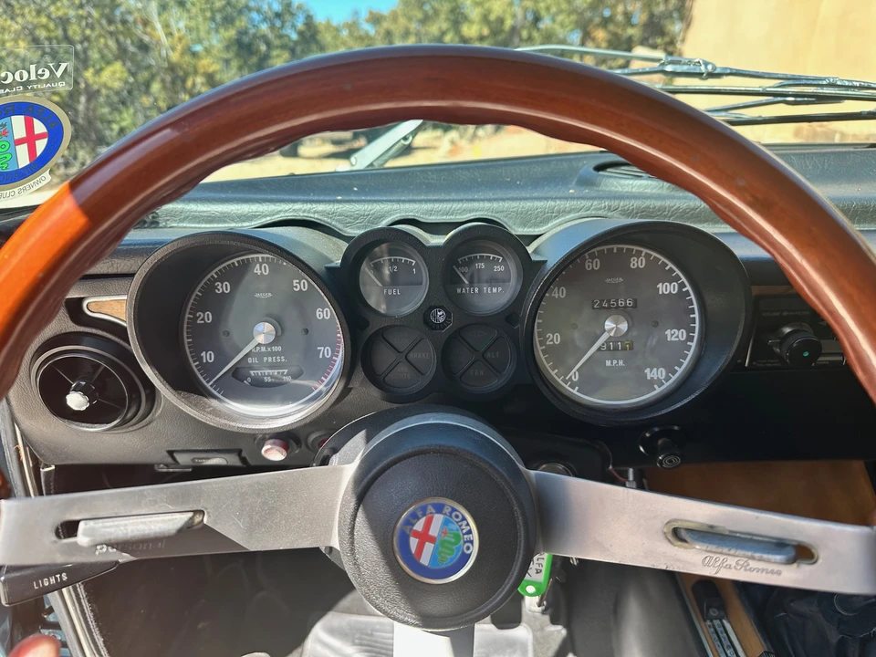 1974 Alfa Romeo 2000 GT Veloce - Image 26 of 31