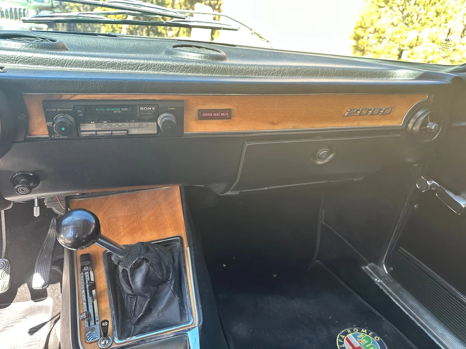 1974 Alfa Romeo 2000 GT Veloce - Image 28 of 31