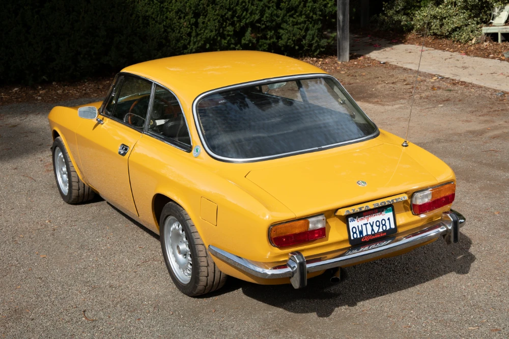1974 Alfa Romeo 2000 GT Veloce - Image 12 of 31