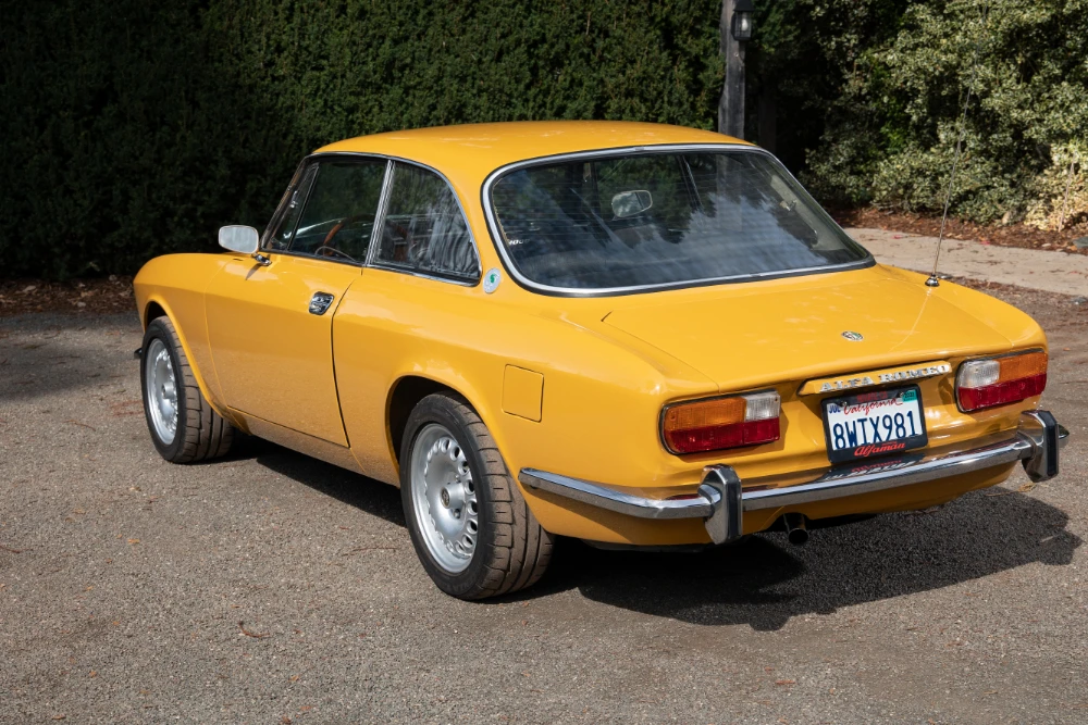 1974 Alfa Romeo 2000 GT Veloce - Image 11 of 31