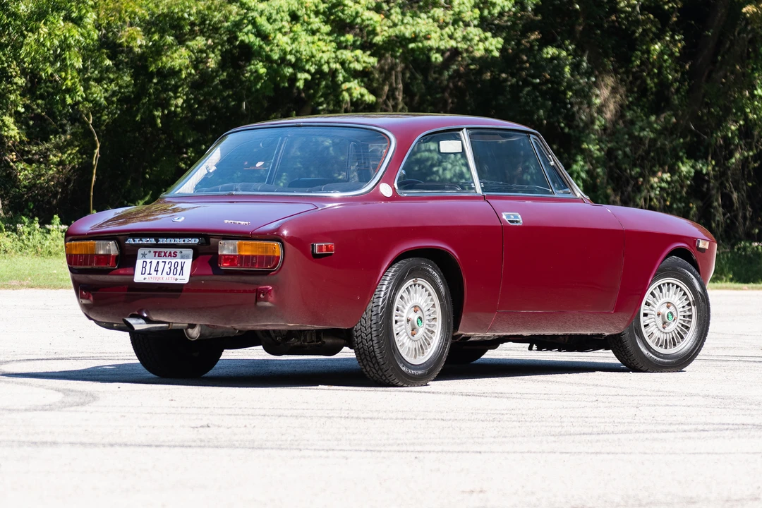 1974 Alfa Romeo 2000 GT Veloce - Image 2 of 31