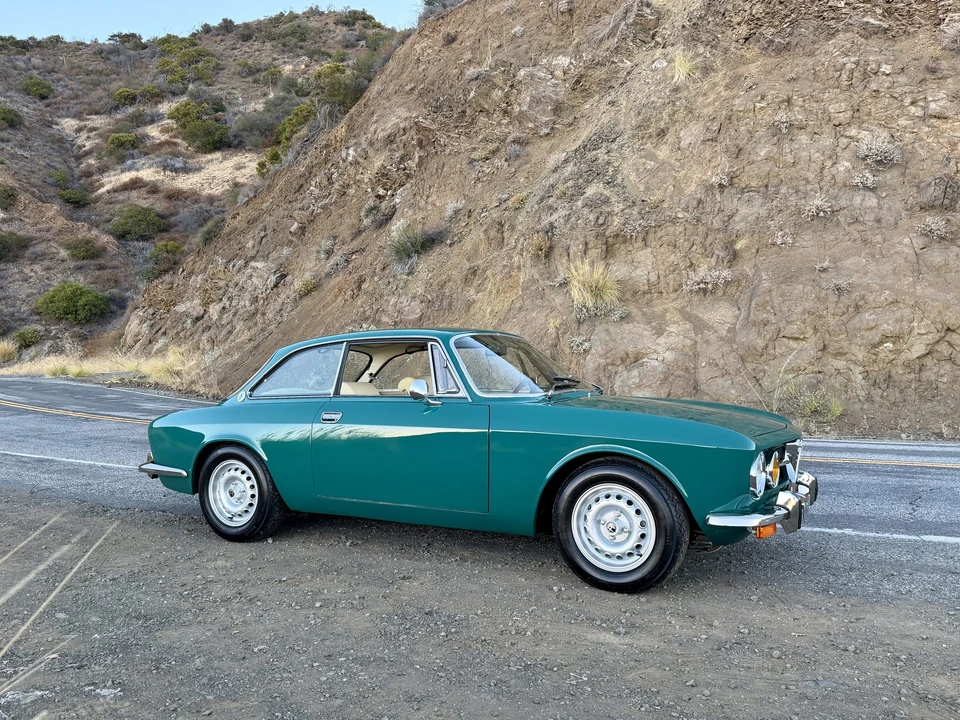 1974 Alfa Romeo 2000 GT Veloce - Image 21 of 31