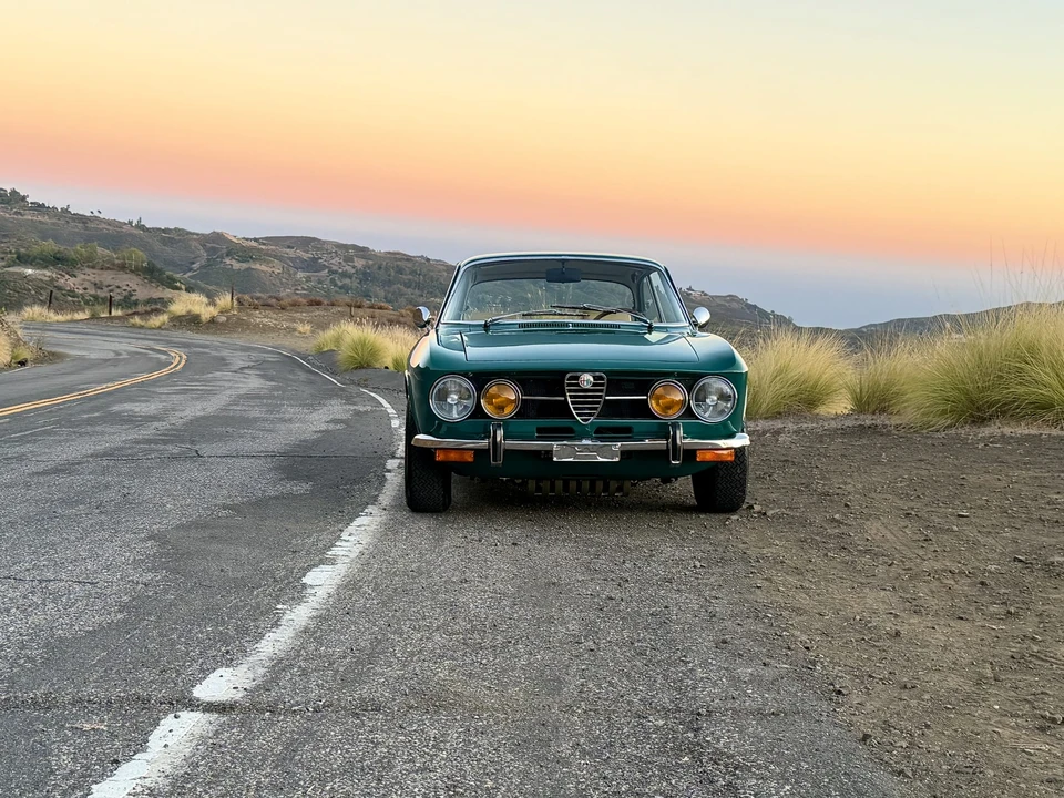 1974 Alfa Romeo 2000 GT Veloce - Image 2 of 31