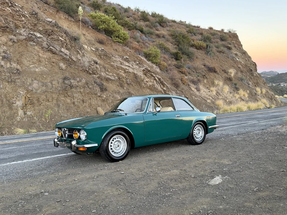 1974 Alfa Romeo 2000 GT Veloce - Image 9 of 31