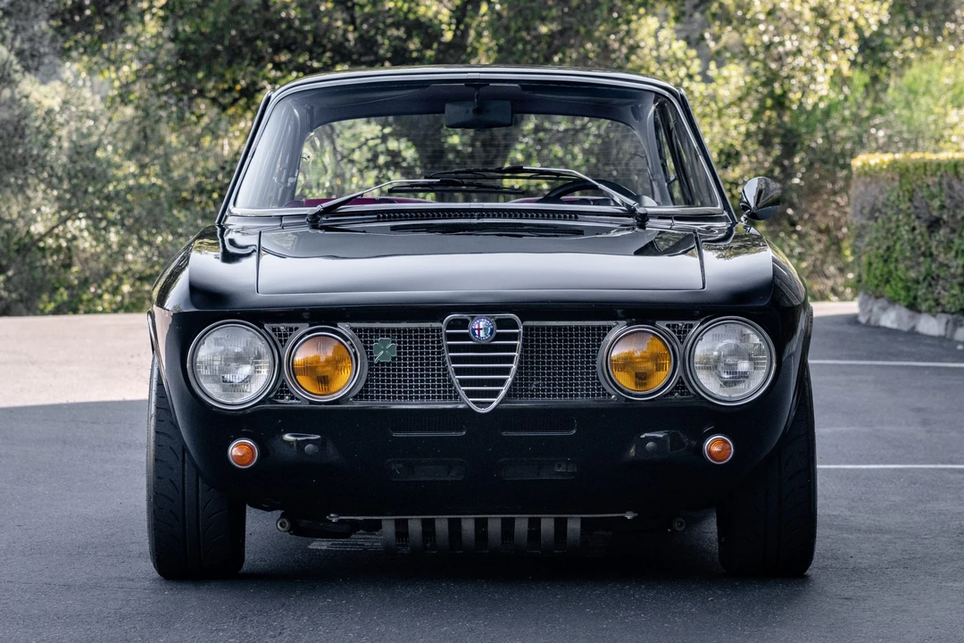 1974 Alfa Romeo 2000 GT Veloce - Image 3 of 31