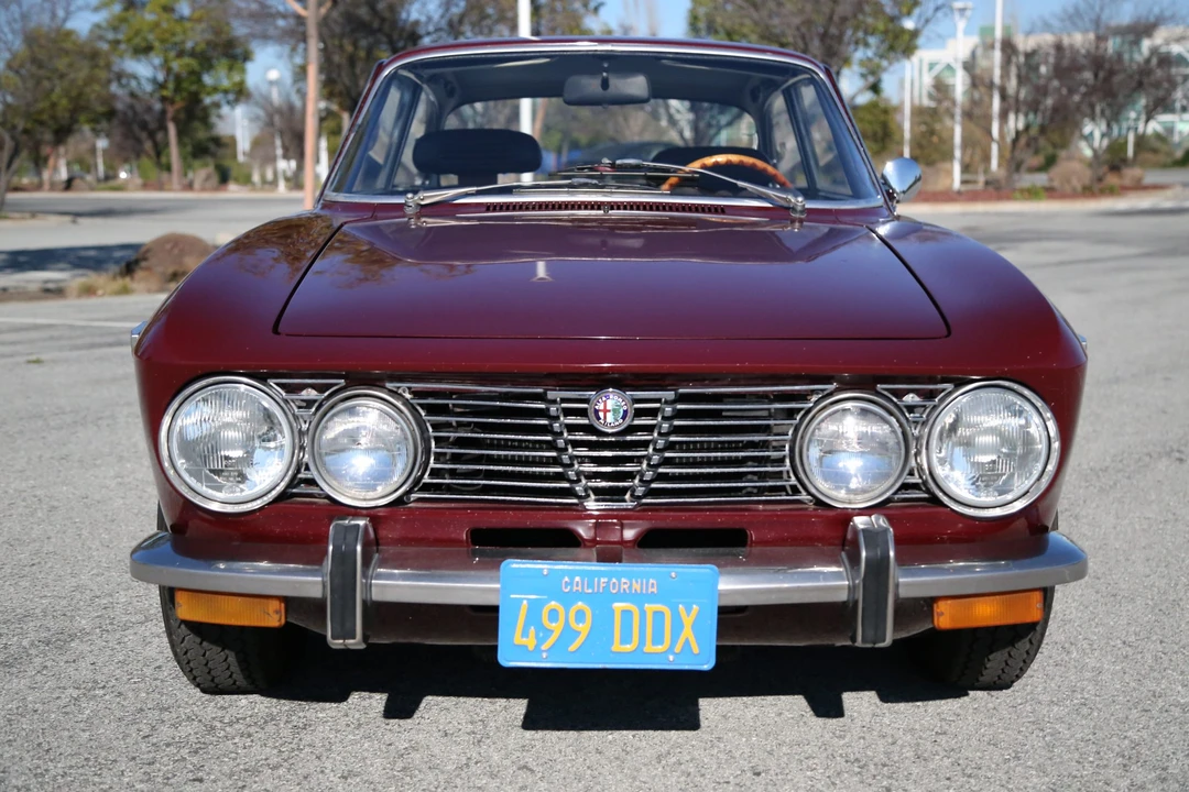 1974 Alfa Romeo 2000 GT Veloce - Image 17 of 31