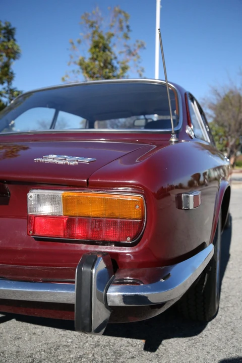 1974 Alfa Romeo 2000 GT Veloce - Image 28 of 31