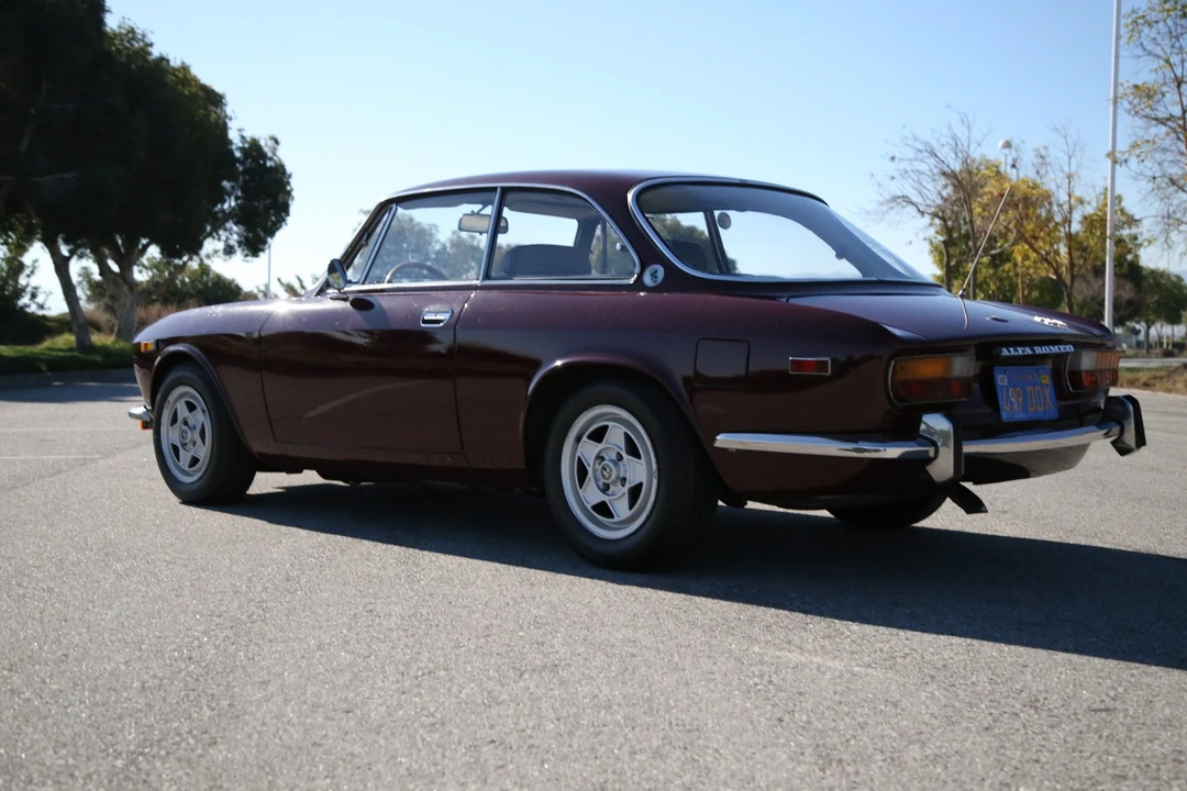 1974 Alfa Romeo 2000 GT Veloce - Image 6 of 31