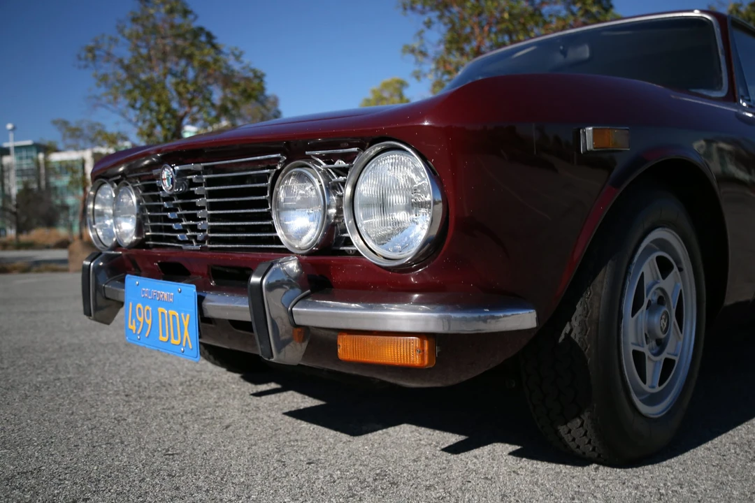 1974 Alfa Romeo 2000 GT Veloce - Image 18 of 31