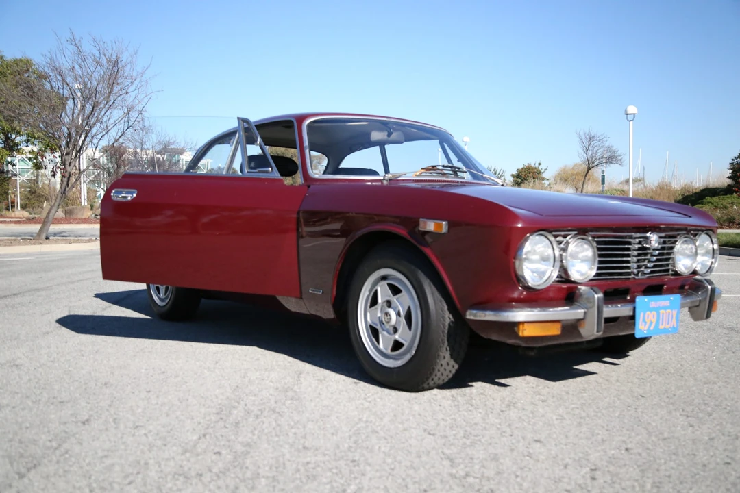 1974 Alfa Romeo 2000 GT Veloce - Image 14 of 31
