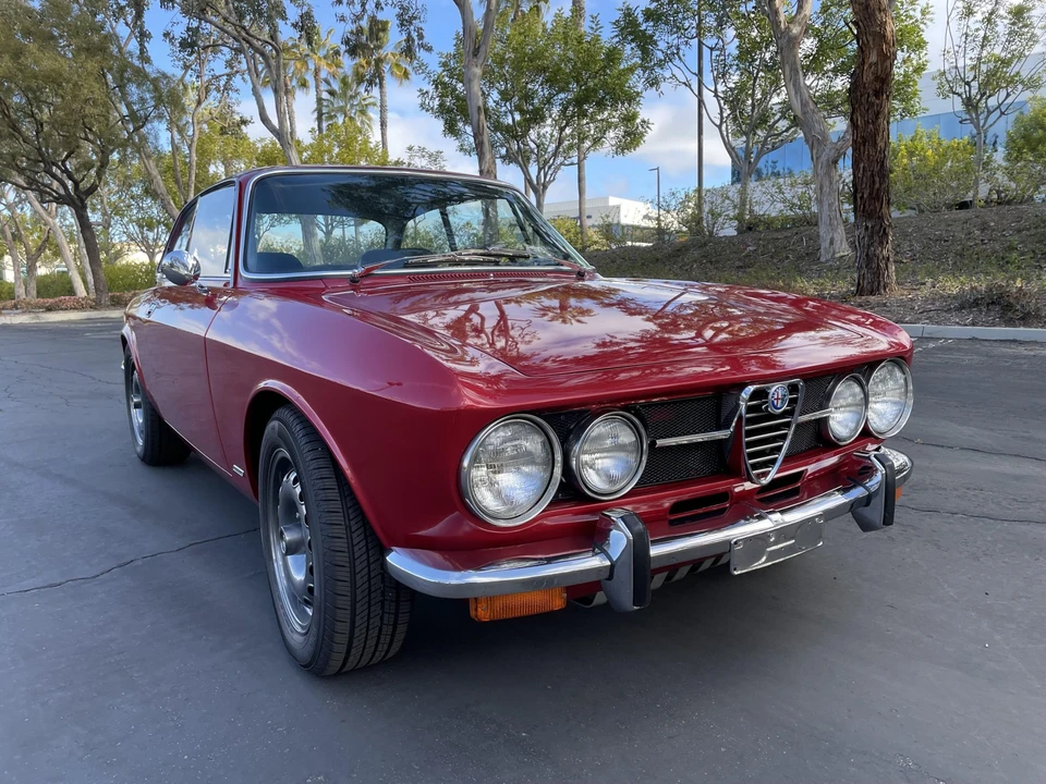 1974 Alfa Romeo 2000 GT Veloce - Image 15 of 31