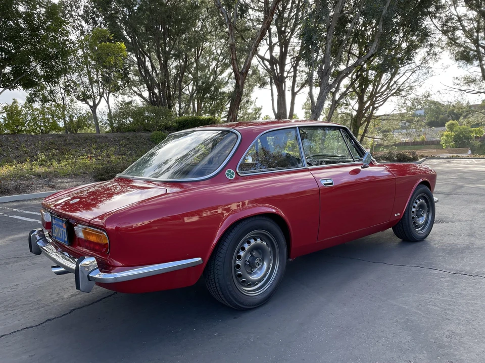 1974 Alfa Romeo 2000 GT Veloce - Image 28 of 31