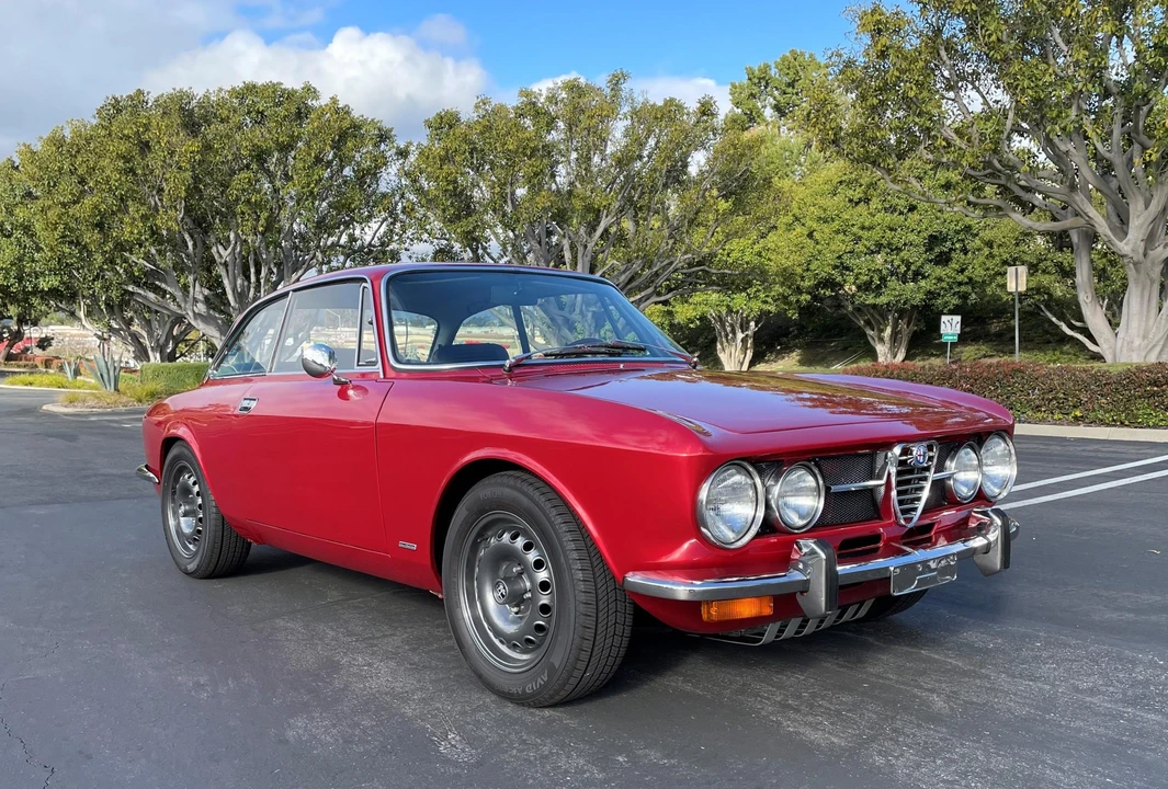 1974 Alfa Romeo 2000 GT Veloce - Image 19 of 31