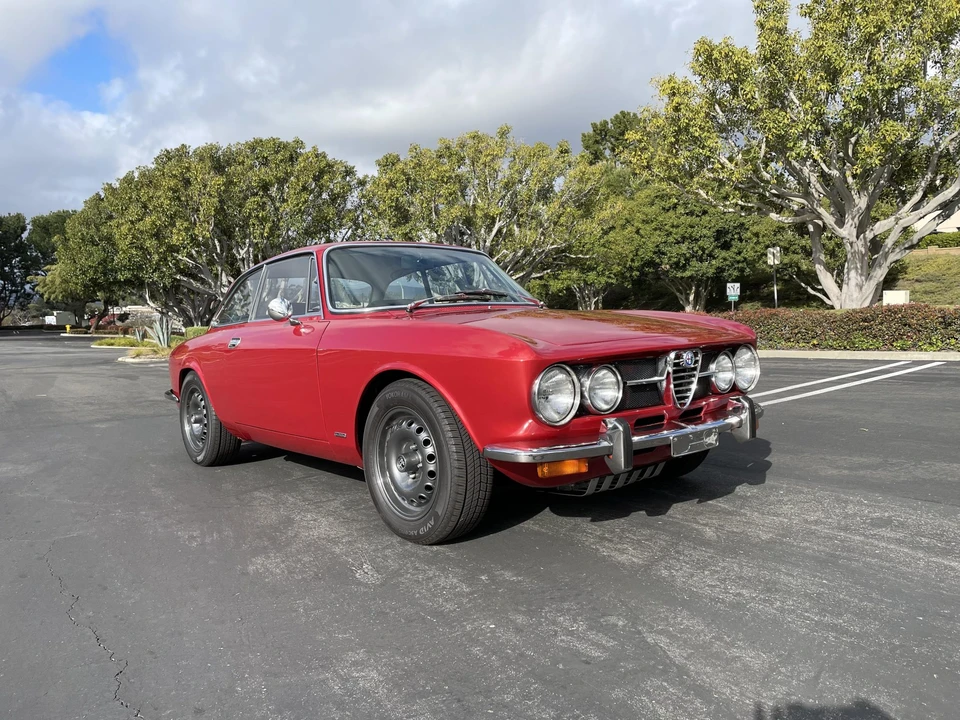 1974 Alfa Romeo 2000 GT Veloce - Image 21 of 31