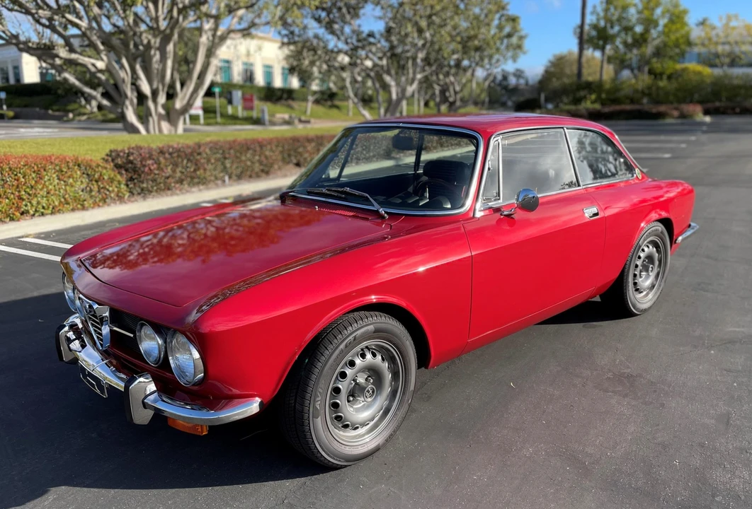 1974 Alfa Romeo 2000 GT Veloce - Image 3 of 31