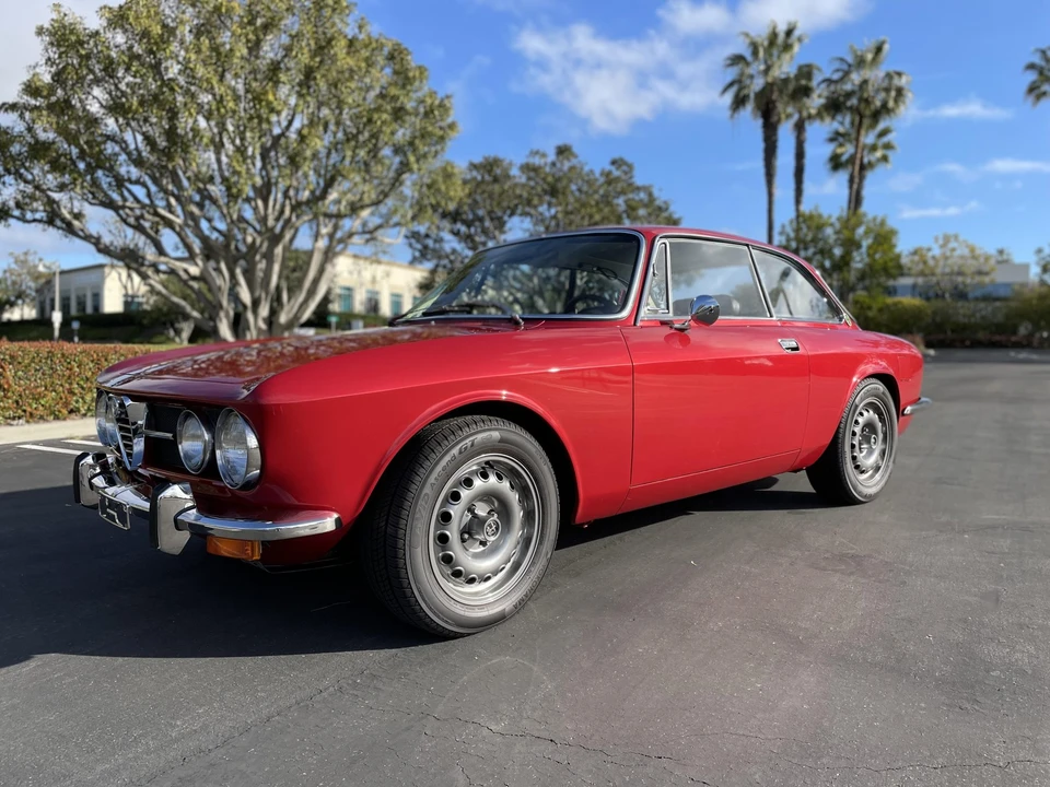1974 Alfa Romeo 2000 GT Veloce - Image 5 of 31