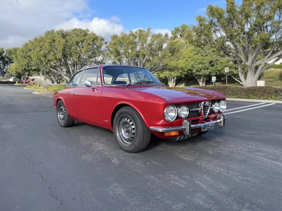 1974 Alfa Romeo 2000 GT Veloce - Image 23 of 31
