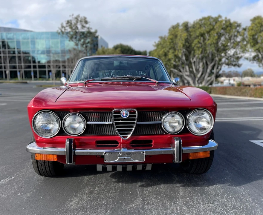 1974 Alfa Romeo 2000 GT Veloce - Image 14 of 31