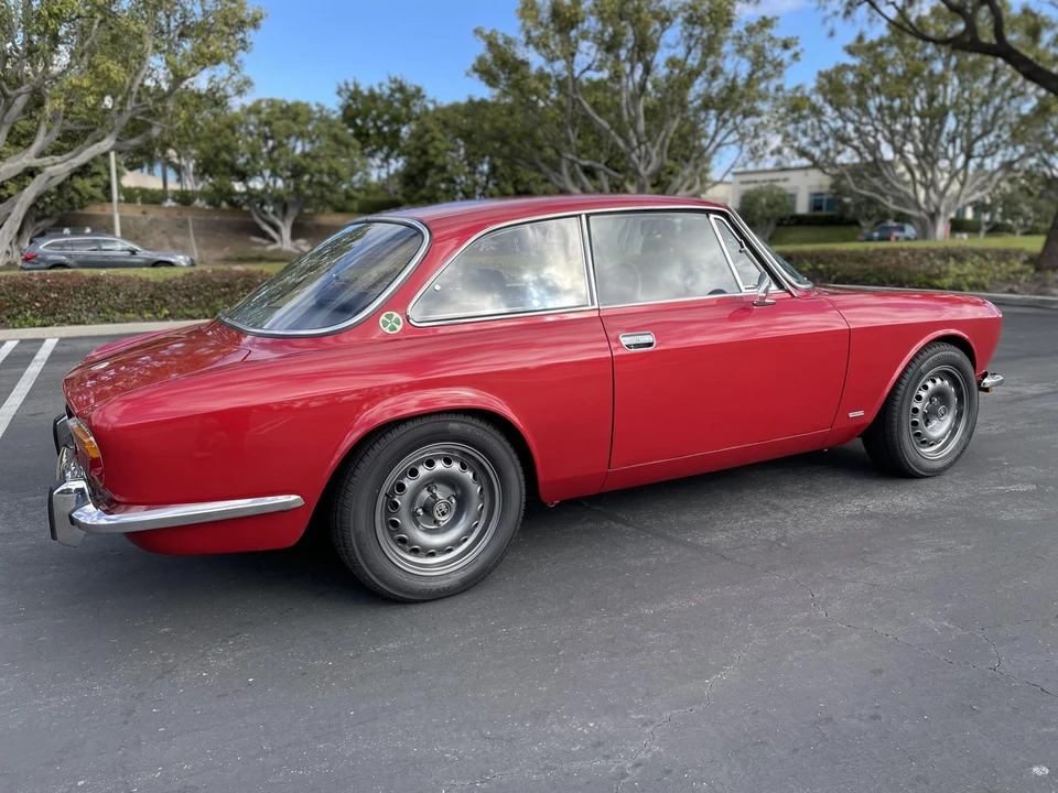 1974 Alfa Romeo 2000 GT Veloce - Image 30 of 31