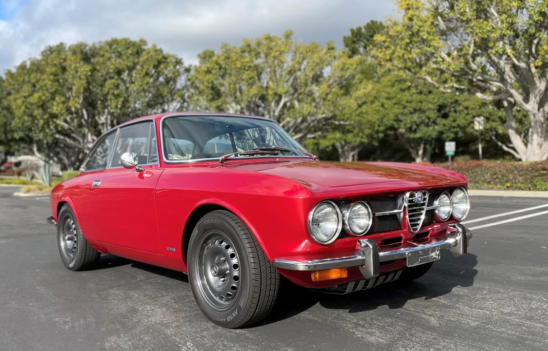1974 Alfa Romeo 2000 GT Veloce - Image 17 of 31