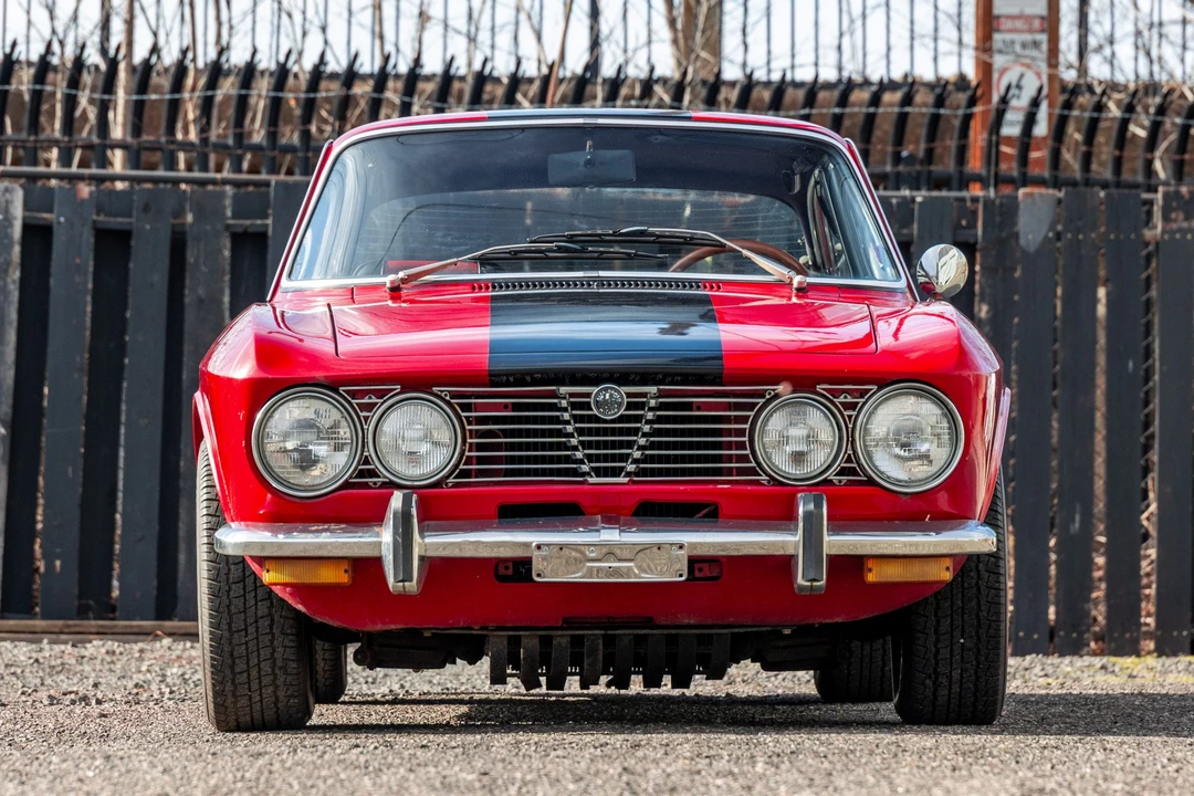 1974 Alfa Romeo 2000 GT Veloce - Image 8 of 31