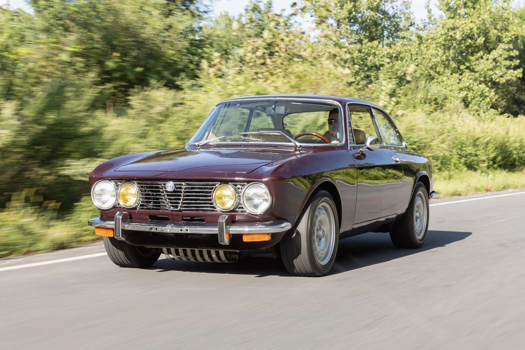 1974 Alfa Romeo 2000 GT Veloce - Image 2 of 31