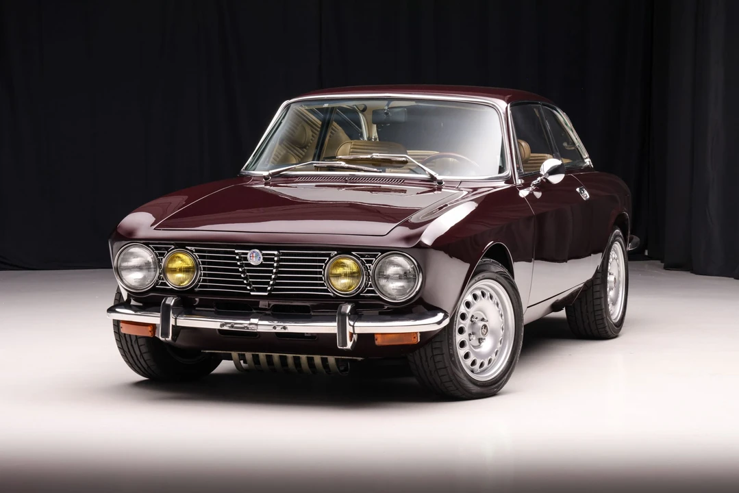 1974 Alfa Romeo 2000 GT Veloce - Image 4 of 31