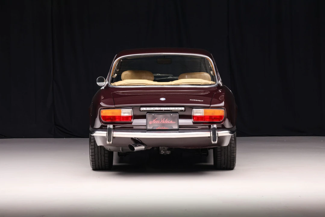 1974 Alfa Romeo 2000 GT Veloce - Image 13 of 31