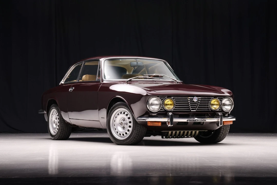 1974 Alfa Romeo 2000 GT Veloce - Image 22 of 31