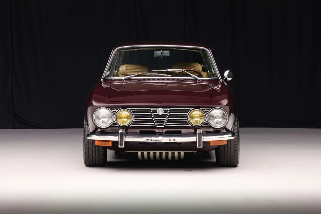 1974 Alfa Romeo 2000 GT Veloce - Image 25 of 31