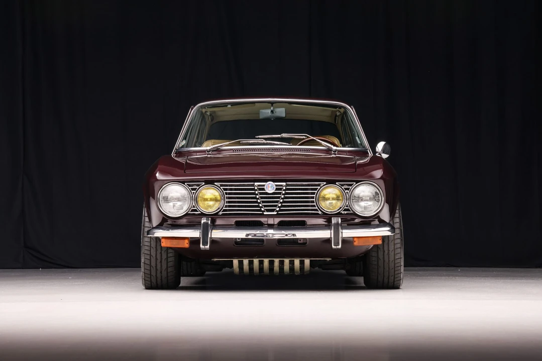 1974 Alfa Romeo 2000 GT Veloce - Image 26 of 31