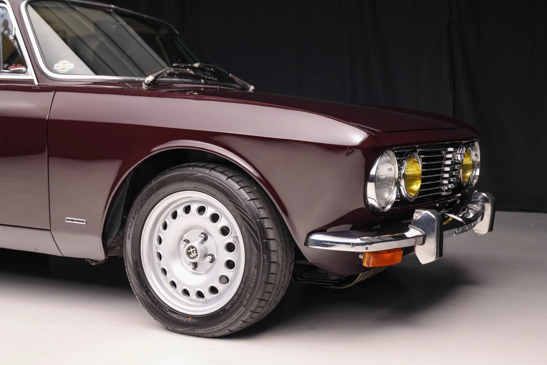 1974 Alfa Romeo 2000 GT Veloce - Image 29 of 31