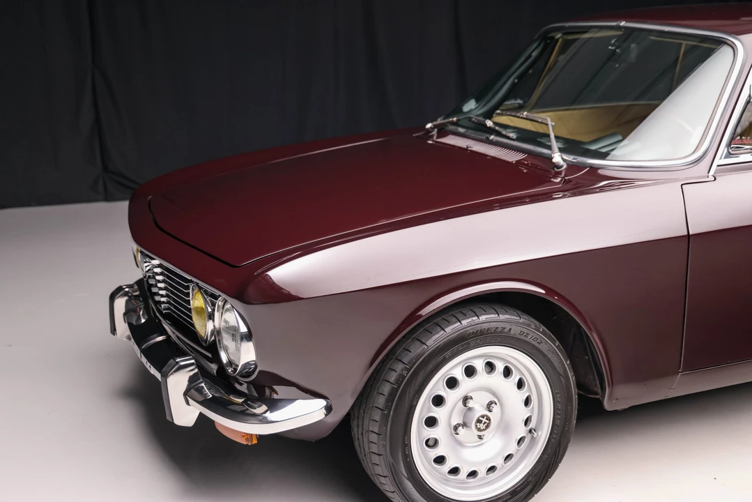 1974 Alfa Romeo 2000 GT Veloce - Image 28 of 31