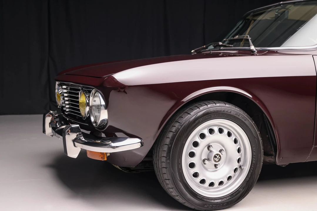 1974 Alfa Romeo 2000 GT Veloce - Image 30 of 31