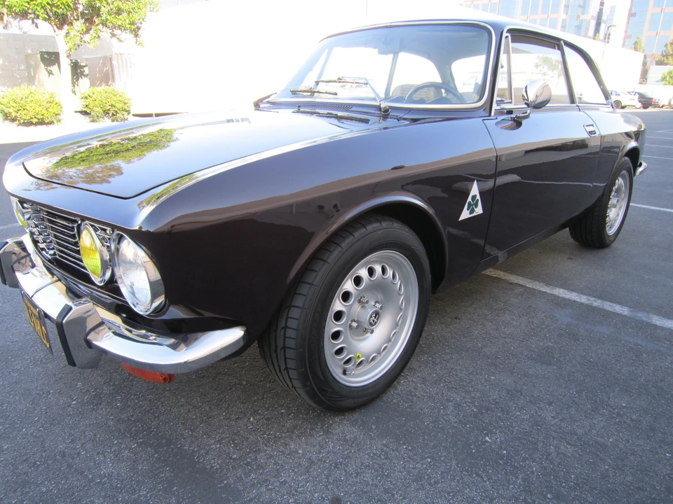 1974 Alfa Romeo 2000 GT Veloce - Image 27 of 31