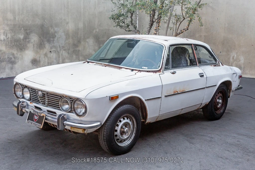 1974 Alfa Romeo 2000 GT Veloce - Image 8 of 12