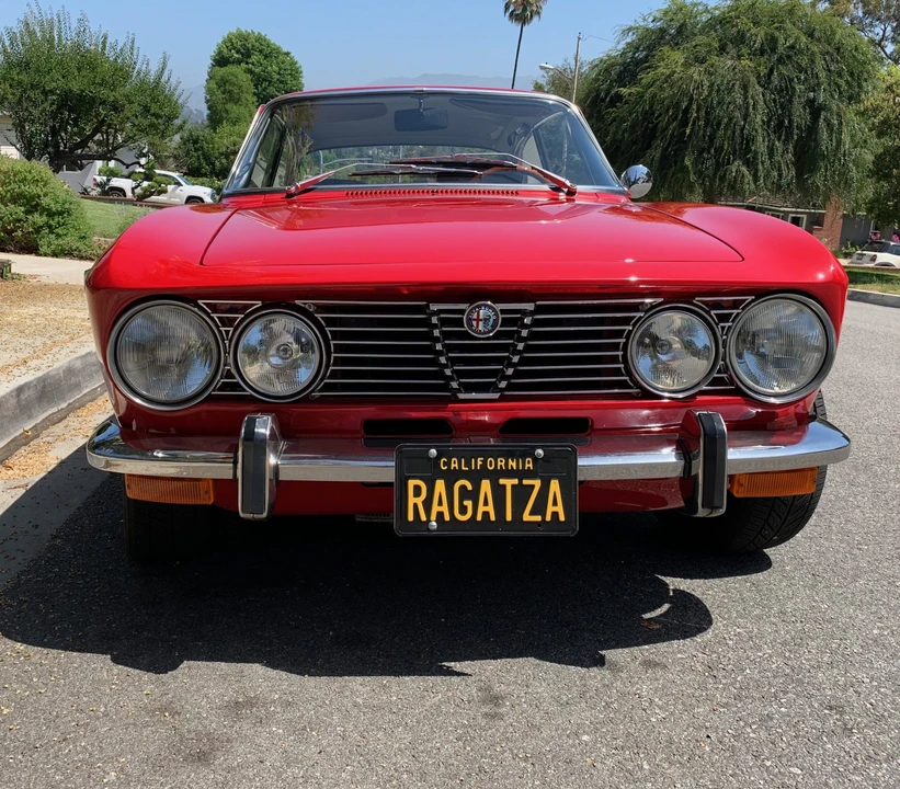 1974 Alfa Romeo 2000 GT Veloce - Image 10 of 31