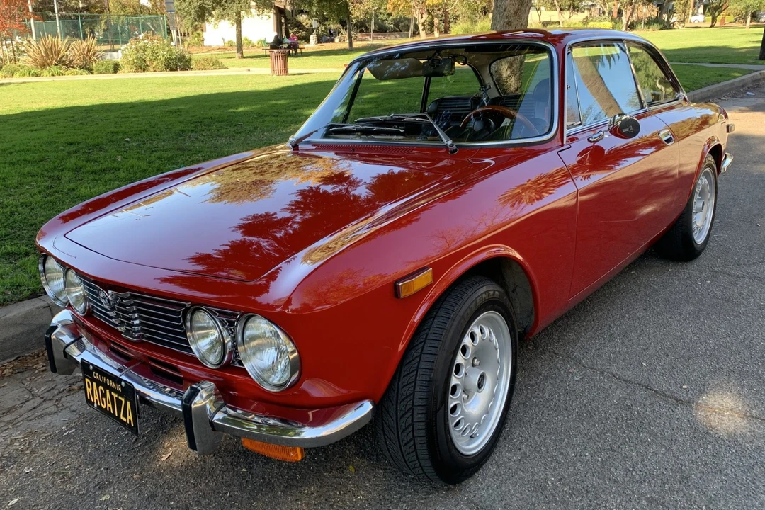 1974 Alfa Romeo 2000 GT Veloce - Image 2 of 31