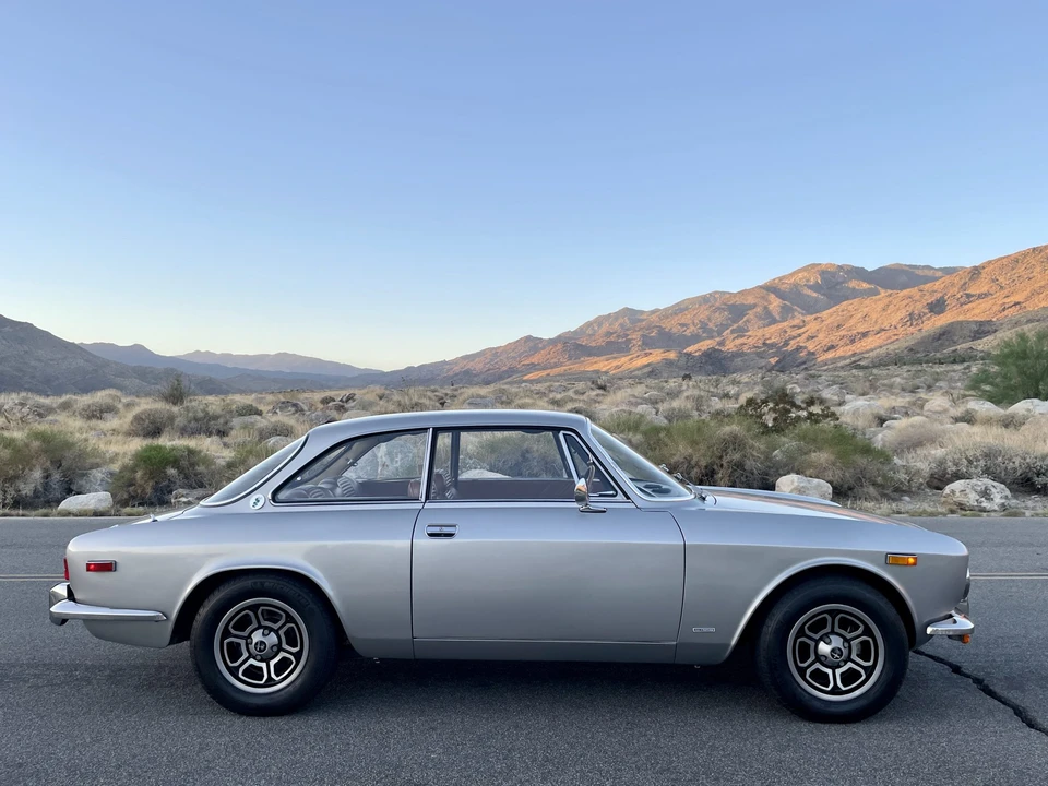 1974 Alfa Romeo 2000 GT Veloce - Image 16 of 31