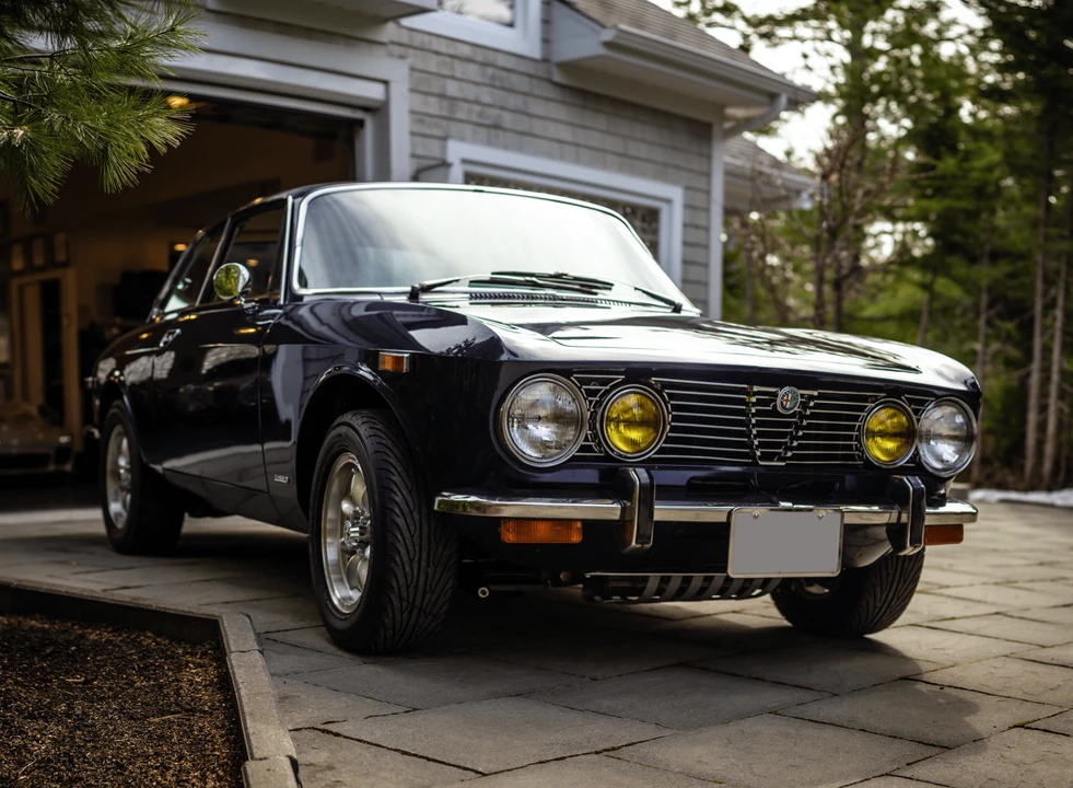 1974 Alfa Romeo 2000 GT Veloce - Image 11 of 31