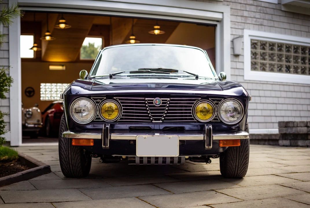 1974 Alfa Romeo 2000 GT Veloce - Image 12 of 31