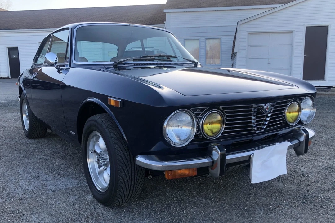 1974 Alfa Romeo 2000 GT Veloce - Image 10 of 31