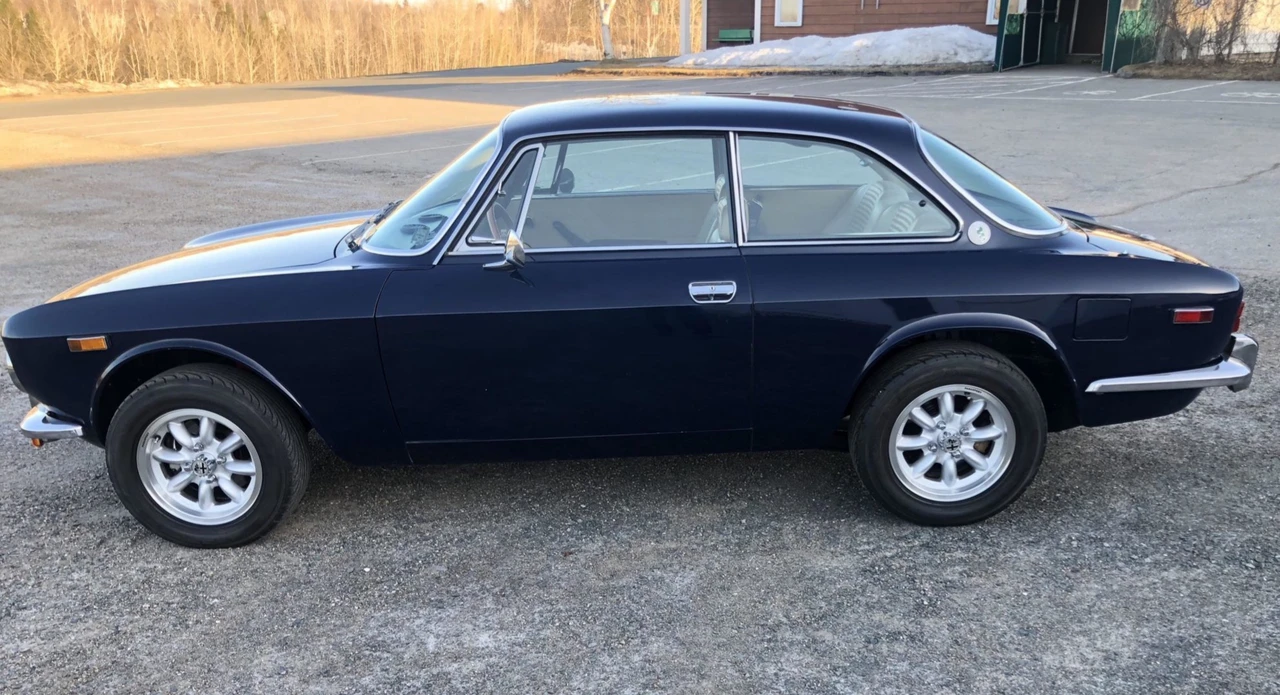 1974 Alfa Romeo 2000 GT Veloce - Image 5 of 31