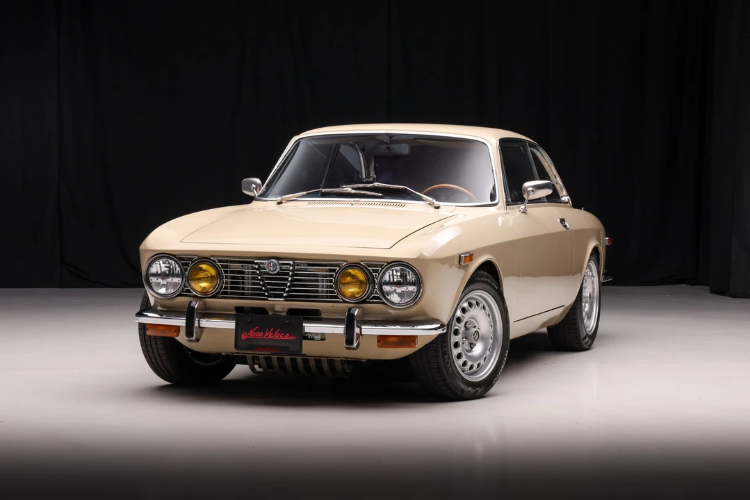 1974 Alfa Romeo 2000 GT Veloce - Image 5 of 31