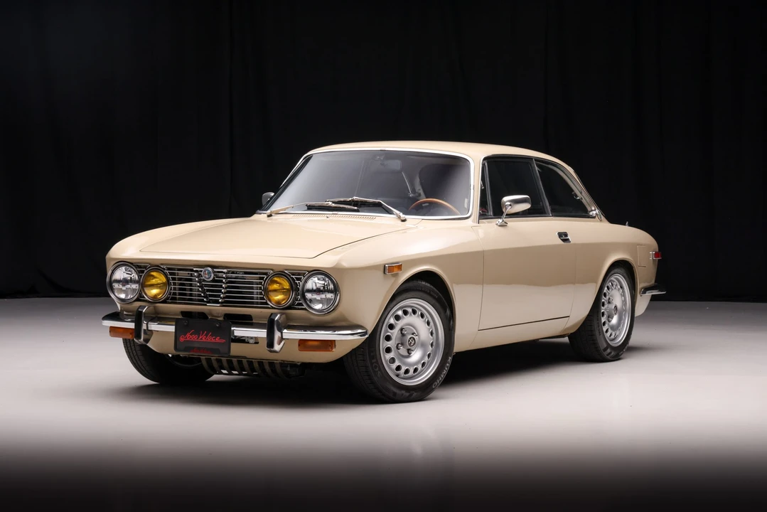 1974 Alfa Romeo 2000 GT Veloce - Image 2 of 31